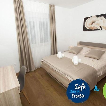 Lct Apartment Laura Omis Ngoại thất bức ảnh