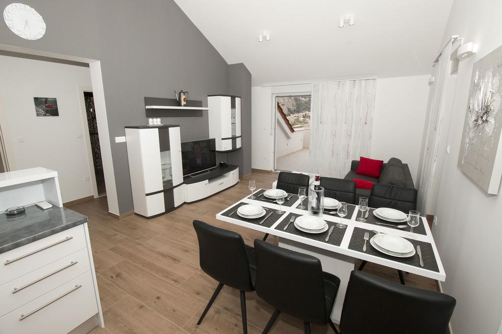 Lct Apartment Laura Omis Ngoại thất bức ảnh