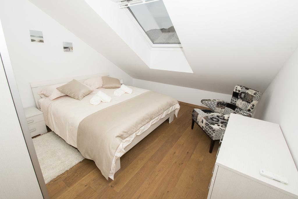 Lct Apartment Laura Omis Ngoại thất bức ảnh