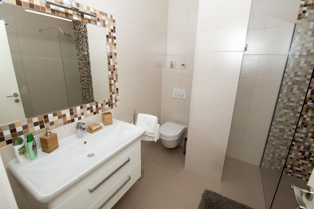 Lct Apartment Laura Omis Ngoại thất bức ảnh