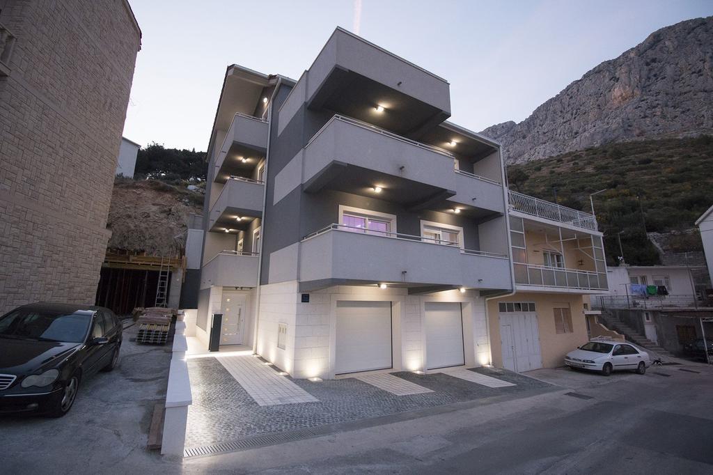Lct Apartment Laura Omis Ngoại thất bức ảnh